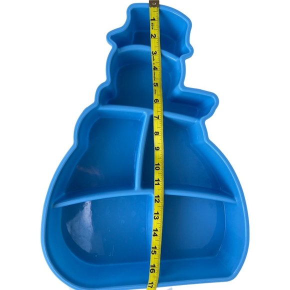 🌸4/$50🌸 Large Plastic Snowman Shaped Storage Box with Lid - Picture 7 of 10